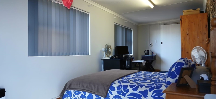 3 Bedroom Property for Sale in Dana Bay Western Cape